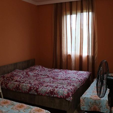 Guest House Barbi Kobuleti Exterior foto